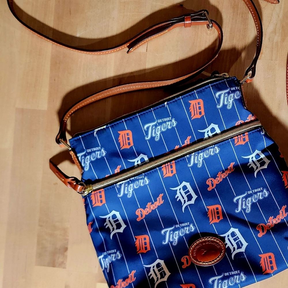 Dooney & Bourke MLB Leather Crossbody Detroit Tigers Purse
